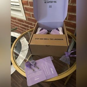 Clover sneakers 💟